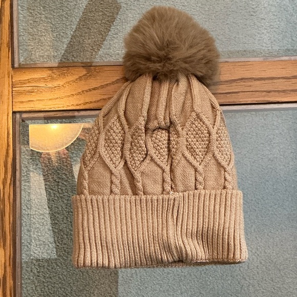 The North Face woman fleece lined Knit Beanie with Pom-Pom - Picture 3 of 5